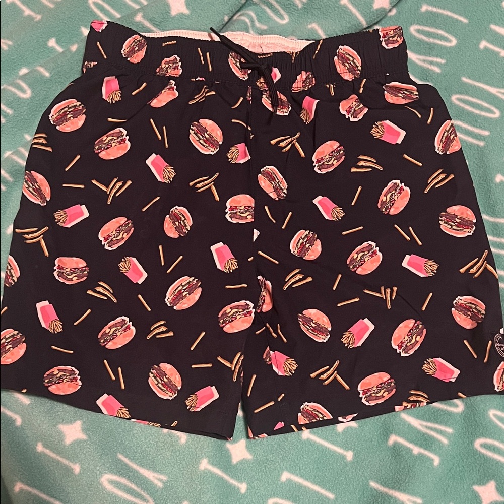 Burger & Fries Print swim Shorts - Black / dark navy